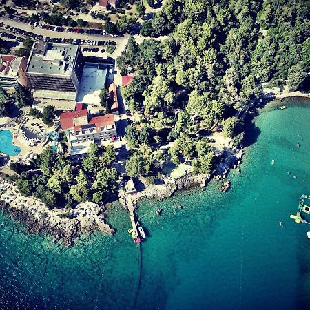 Sesar Apartments Krk - No. 3 Cvita Krk Town Bagian luar foto