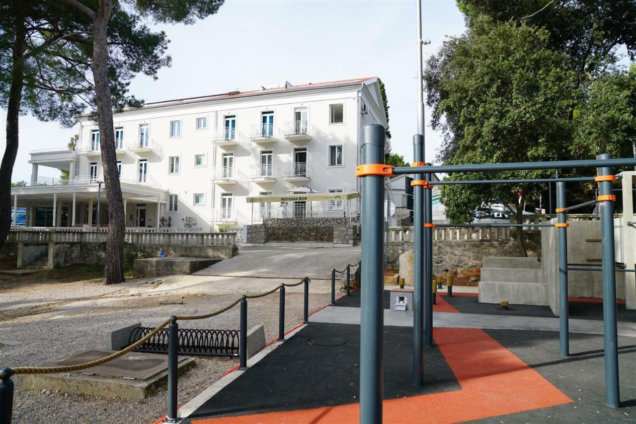 Sesar Apartments Krk - No. 3 Cvita Krk Town Bagian luar foto
