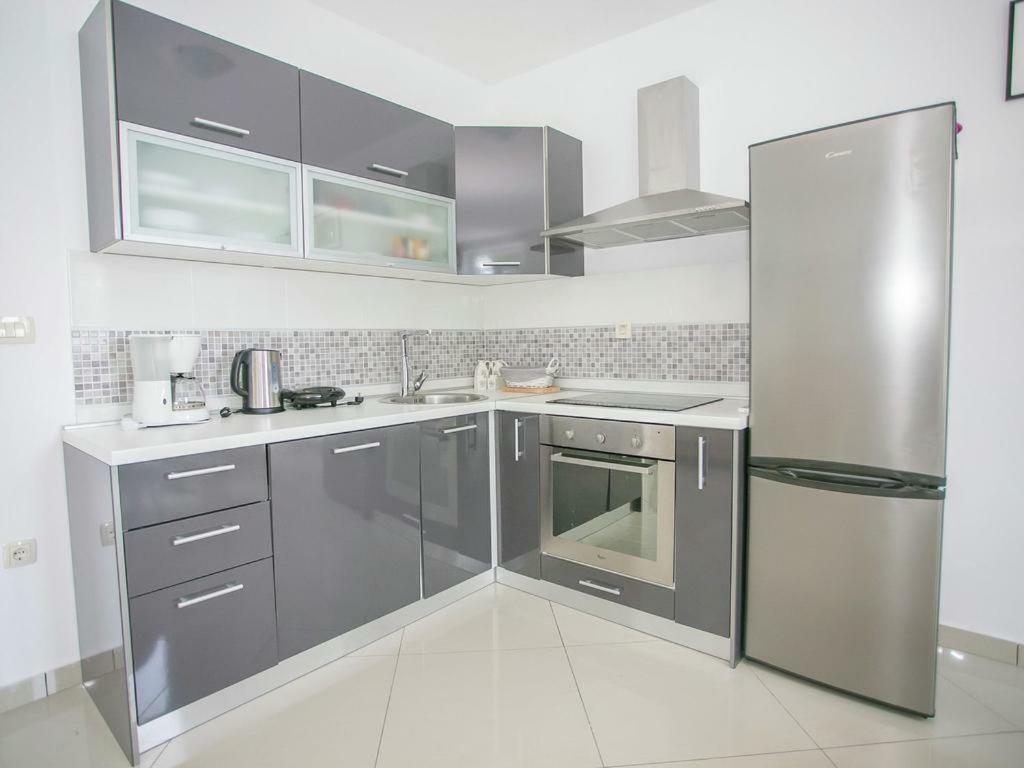 Sesar Apartments Krk - No. 3 Cvita Krk Town Bagian luar foto
