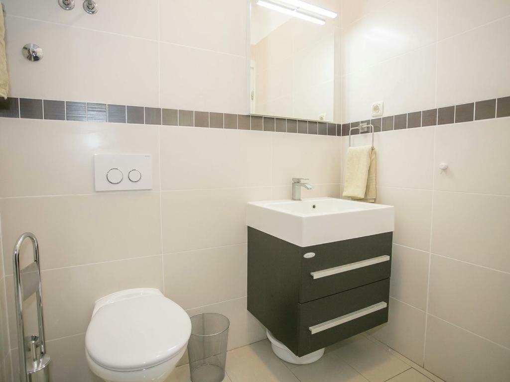 Sesar Apartments Krk - No. 3 Cvita Krk Town Bagian luar foto
