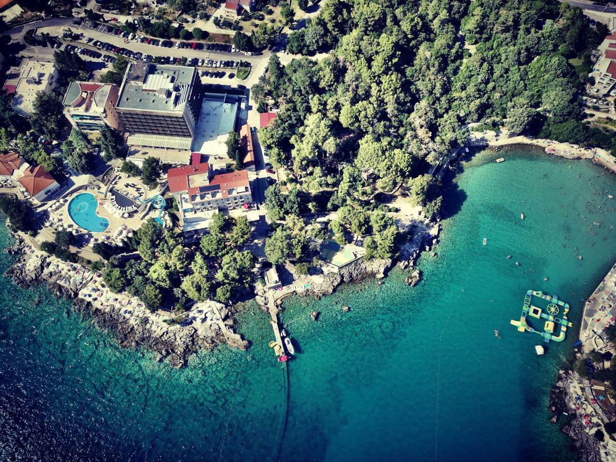 Sesar Apartments Krk - No. 3 Cvita Krk Town Bagian luar foto